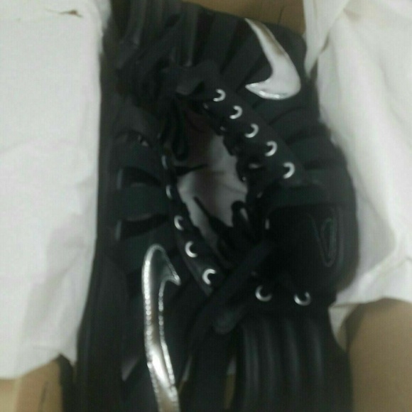 NIKE WOMEN'S GLADIATEUR II SANDALS BLACK SILVER - Picture 8 of 8